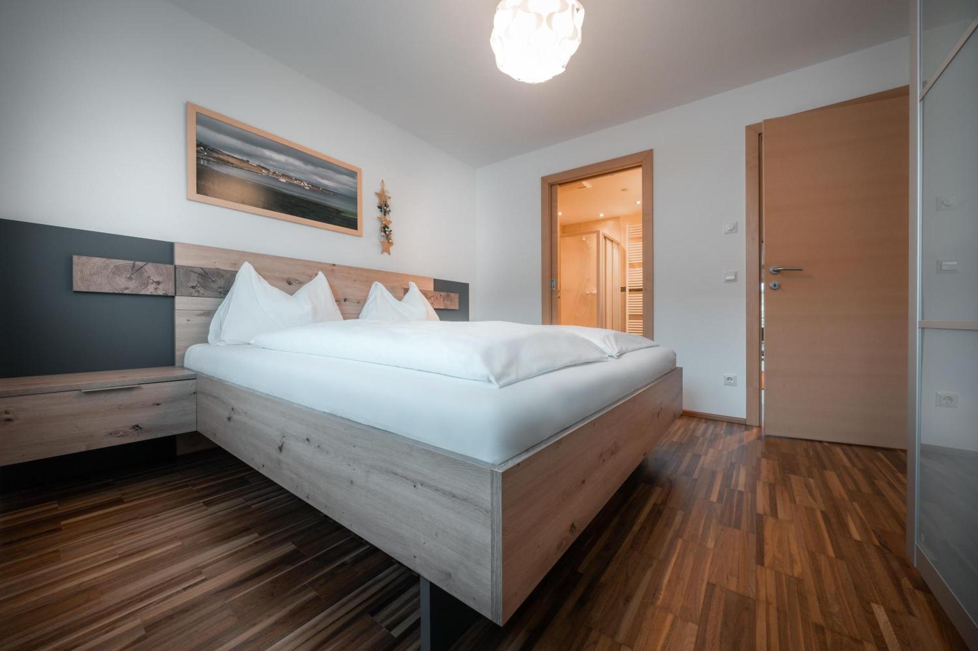 Appartementhaus Crystal Apartment